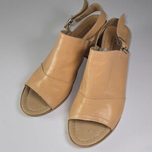 Sophia Milano Women Beige Leather Slingback Block Heel Sandals Shoes Size 7.5
